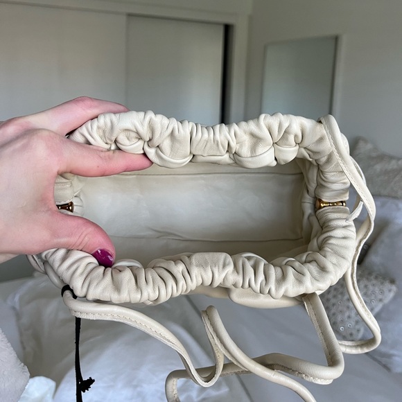 Mansur Gavriel Mini cloud clutch - Picture 11 of 12